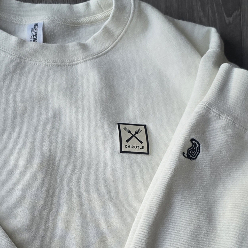 Chipotle Goods Fork & Napkin Embroidered Crewneck Sweatshirt XL Oversized White